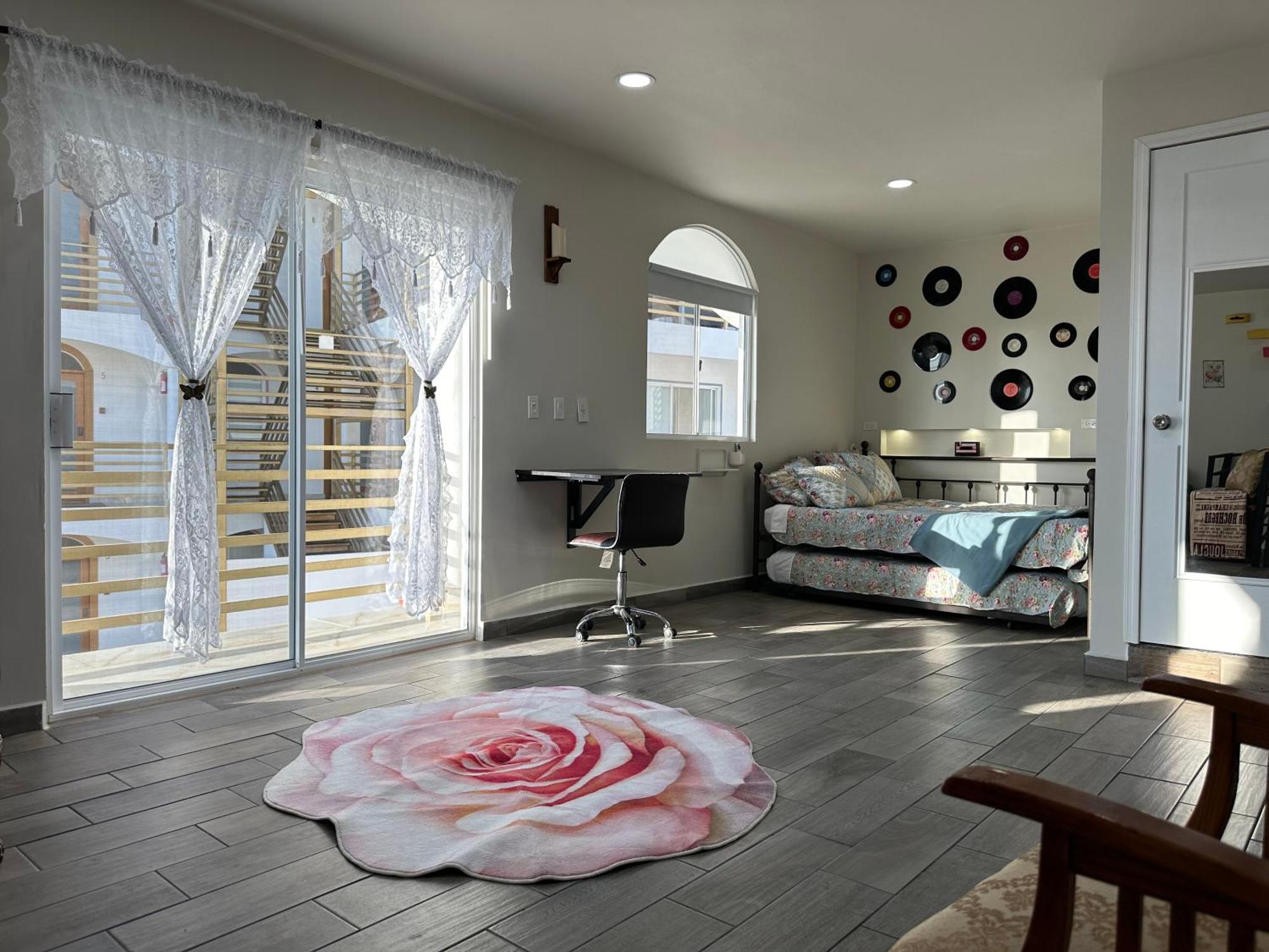 Las Mariposas Mini Suites Rosarito Exterior photo