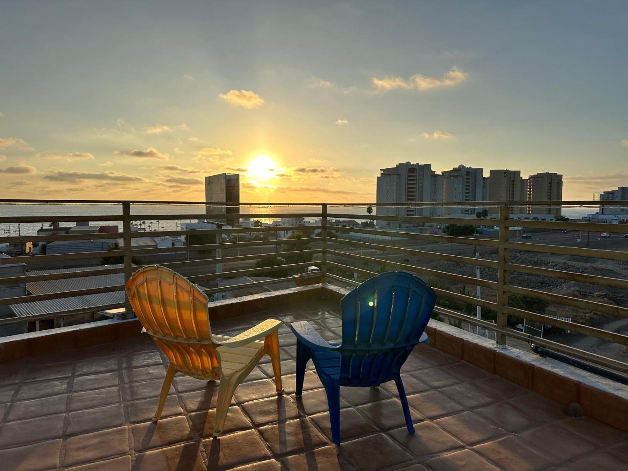Las Mariposas Mini Suites Rosarito Exterior photo
